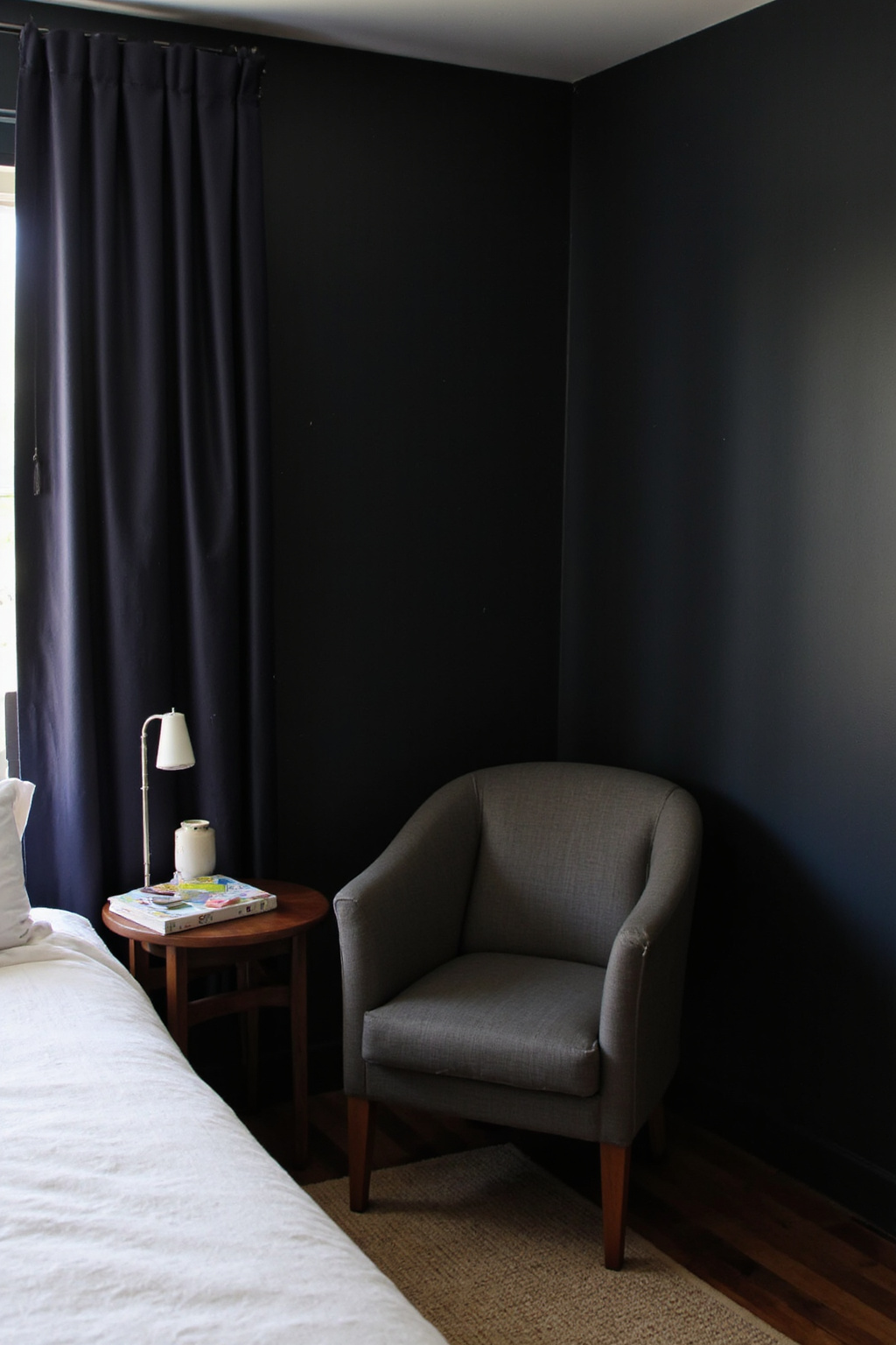 moody bedroom, black walls bedroom, black rooms ideas, neutral black bedroom ideas, grey black room ideas