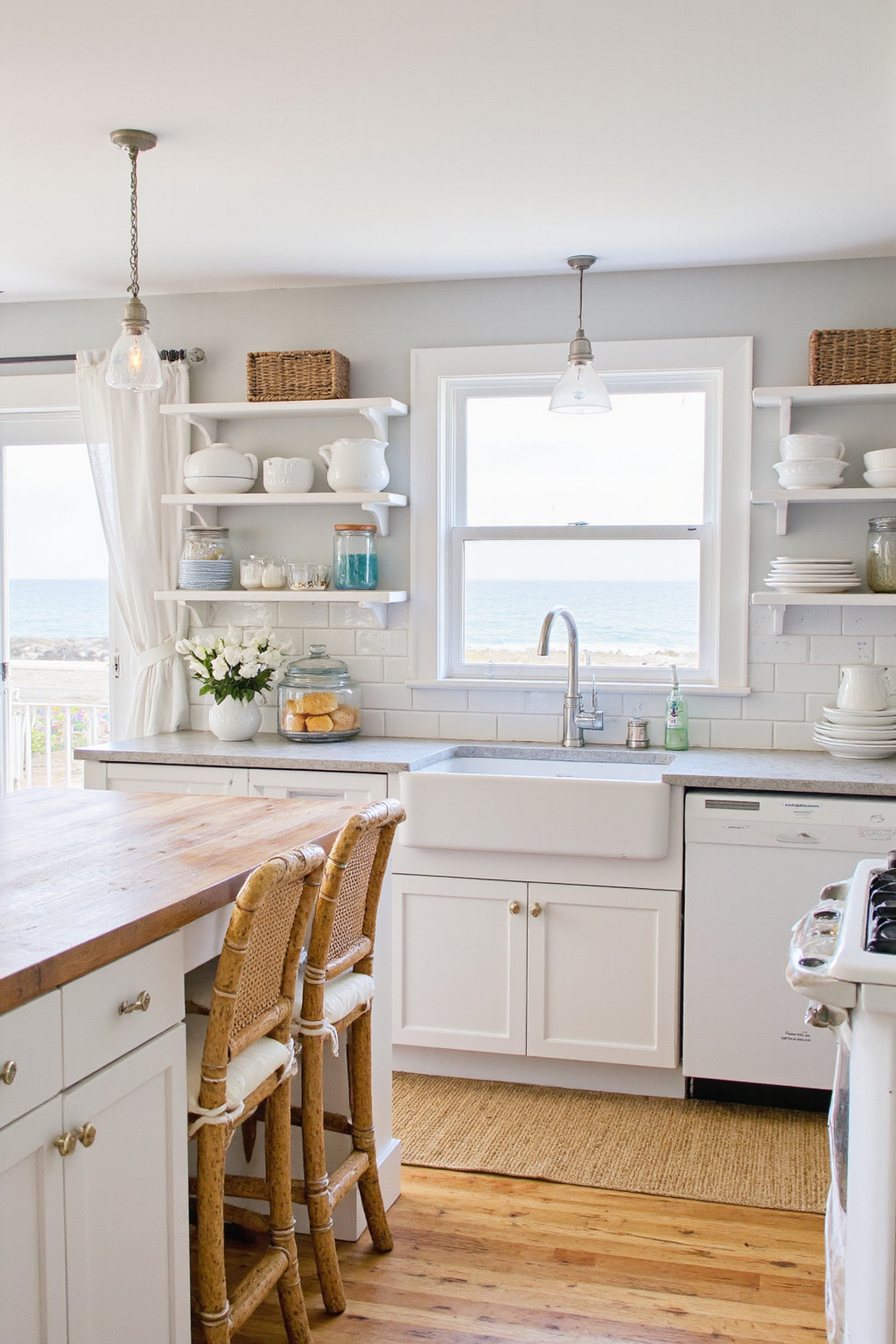 coastal kitchen design, coastal kitchen decor, coastal island kitchen, kitchen coastal farmhouse, beach cottage kitchens