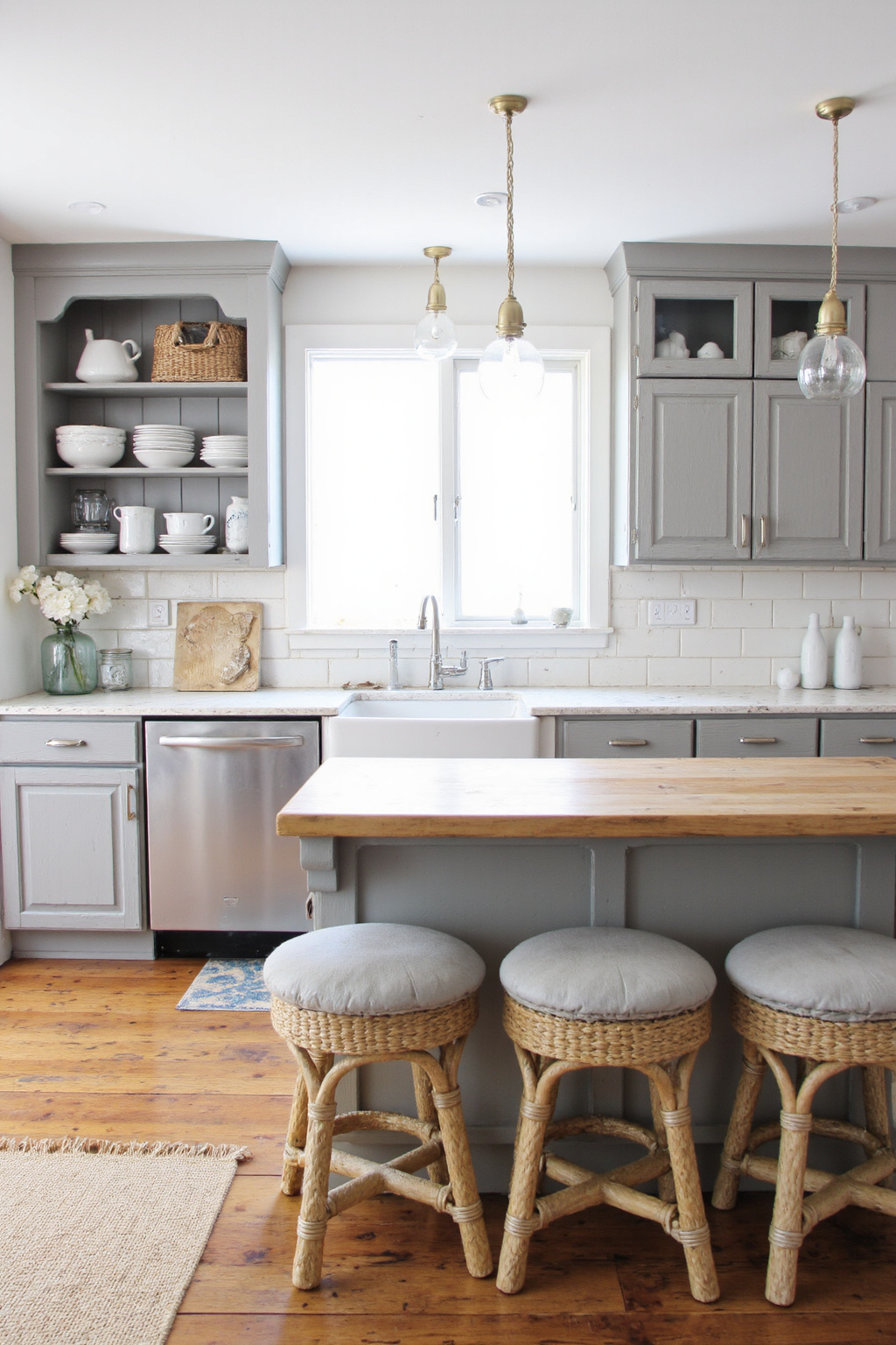 coastal kitchen design, coastal kitchens, cozy coastal cottage kitchen, small coastal cottage, coastal kitchen aesthetic