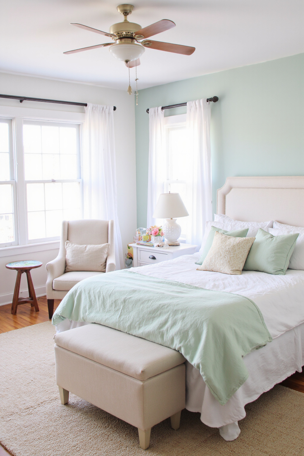 mint green rooms, mint green bedroom walls, pink bedroom ideas, light sage bedroom ideas, mint green bedroom aesthetic