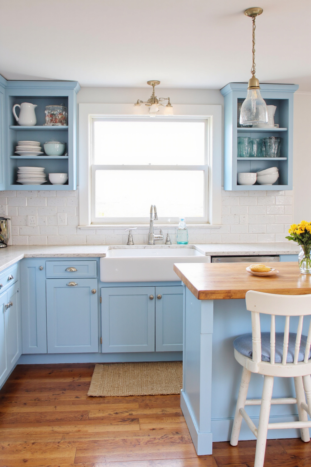 coastal kitchens, coastal kitchen design, beachy kitchen ideas, cottage coastal kitchen, coastal kitchen design inspiration